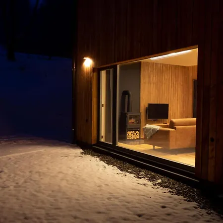 Chalet 4 *