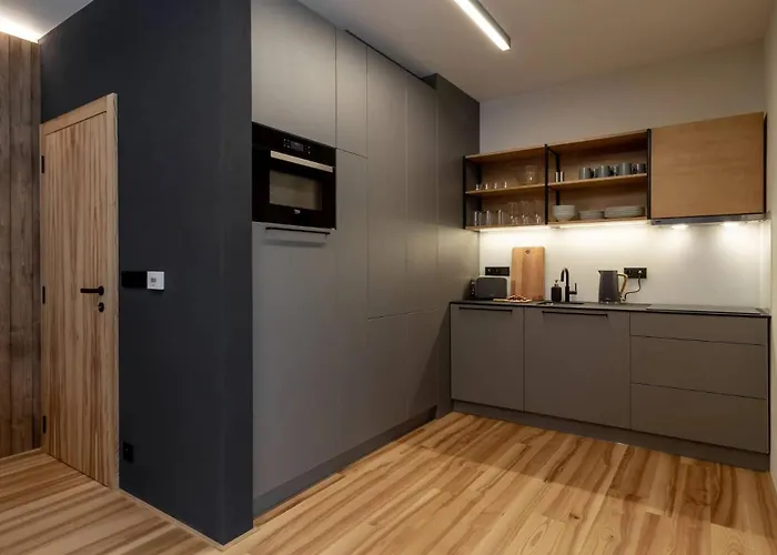 4 * Dolna Morawa